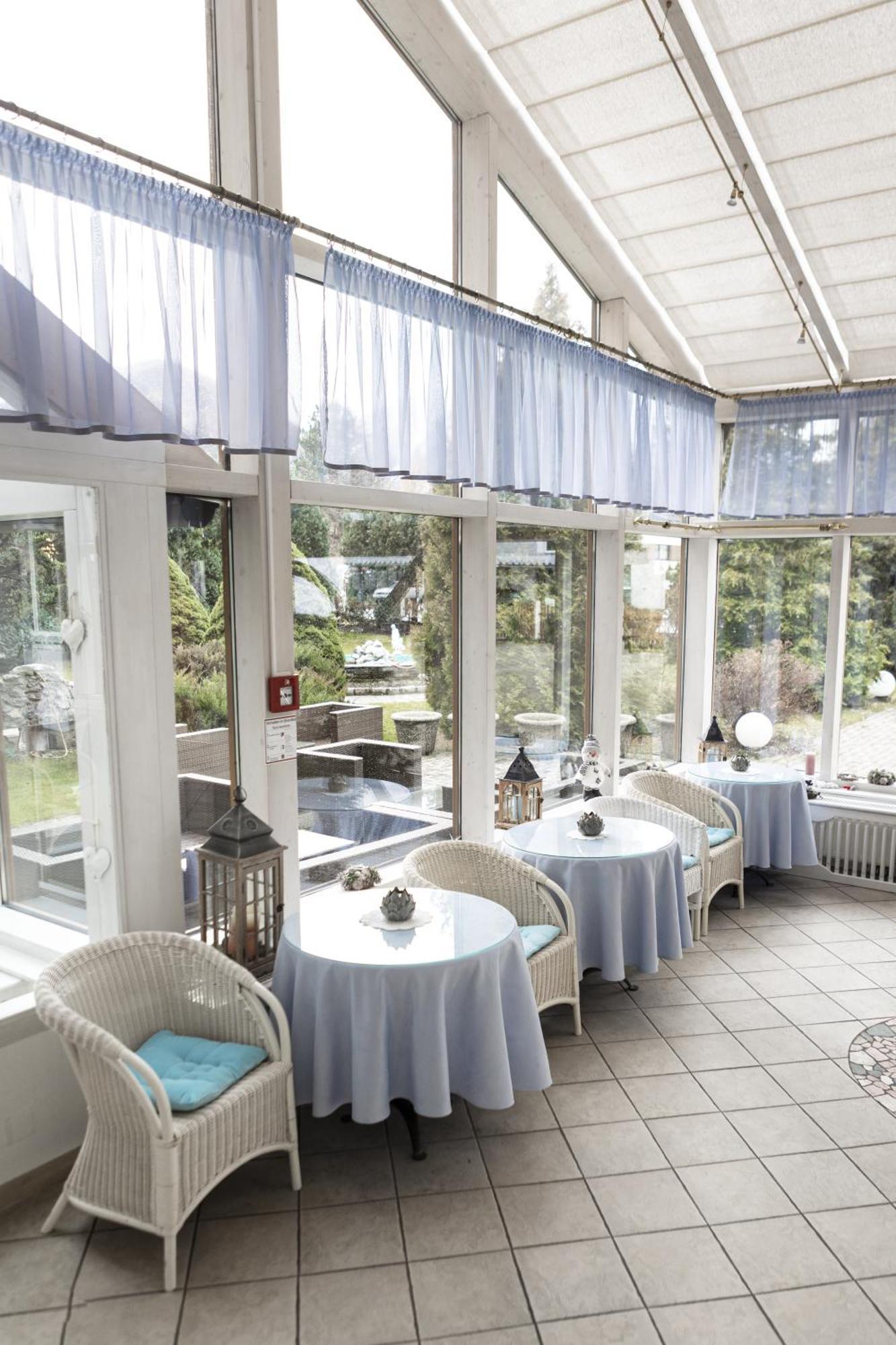 Wellnesshotel Paradiesquelle Puchberg am Schneeberg Exterior foto